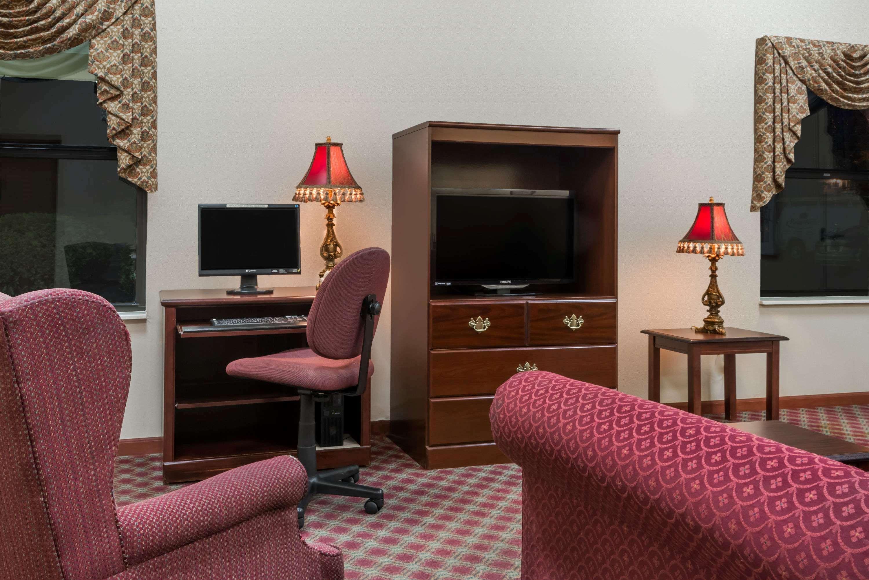 Super 8 By Wyndham Bellefontaine Hotel Luaran gambar