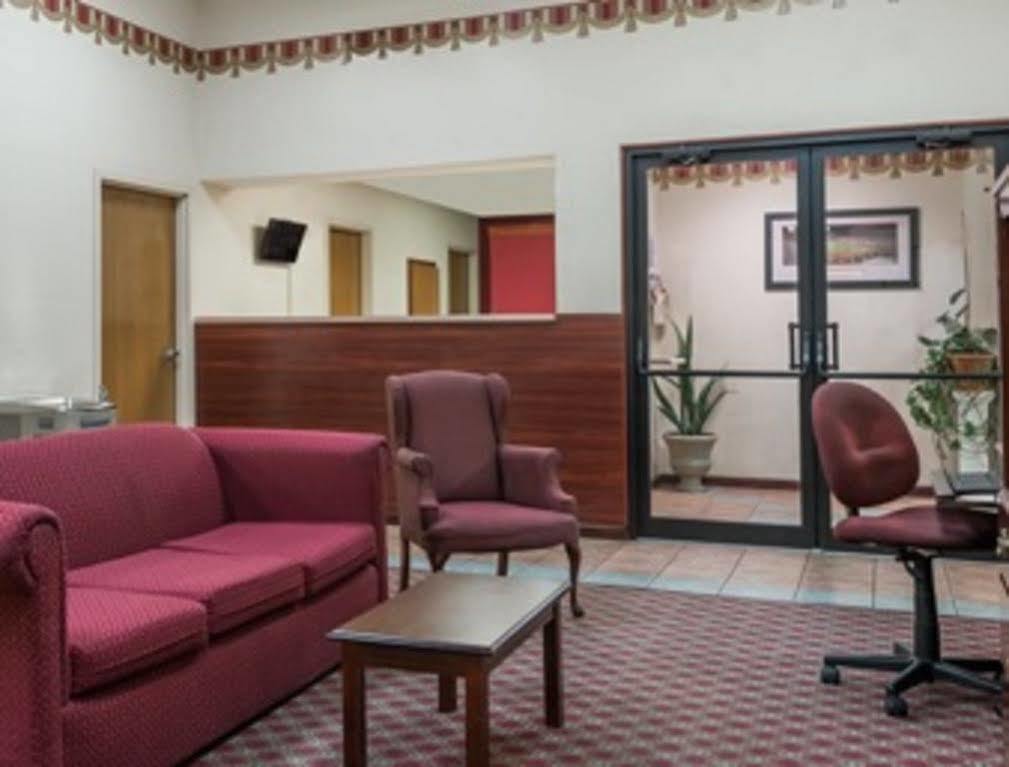 Super 8 By Wyndham Bellefontaine Hotel Luaran gambar